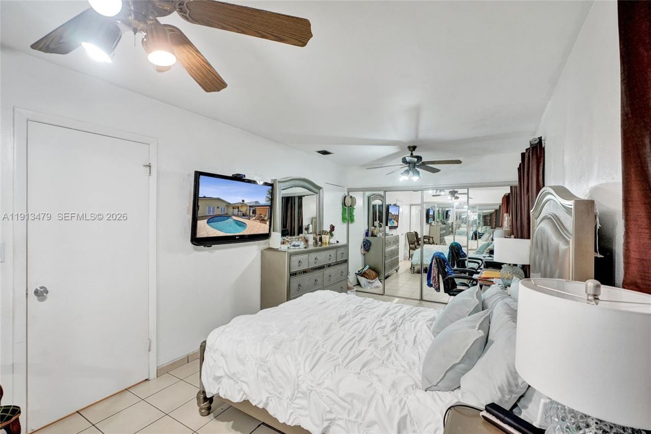 311 E 51st St, Hialeah, FL 33013 Photo