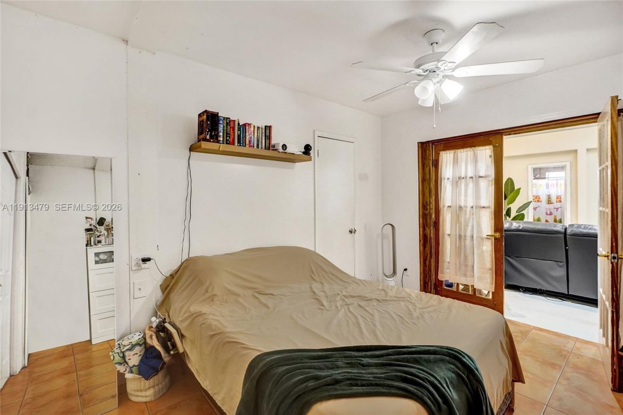 311 E 51st St, Hialeah, FL 33013 Photo