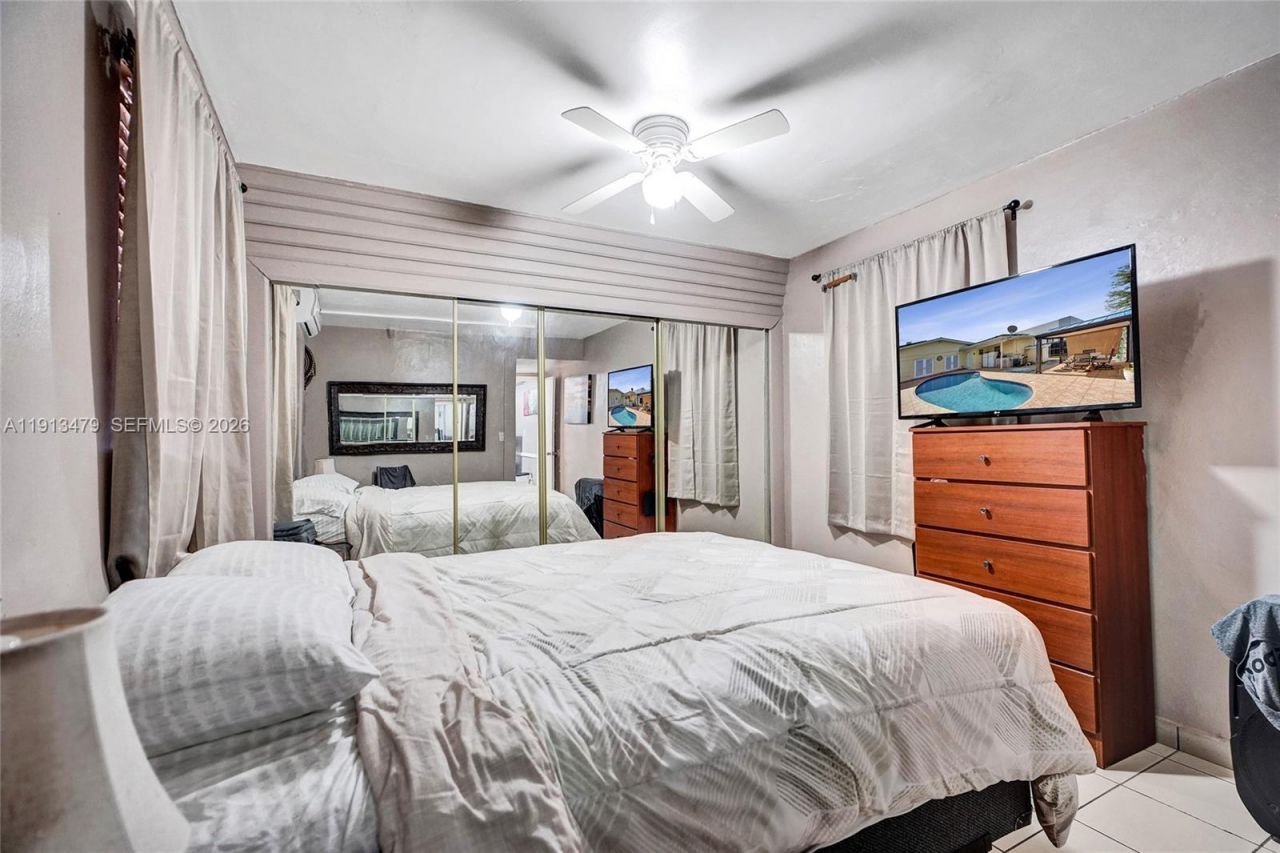 311 E 51st St, Hialeah, FL 33013 Photo