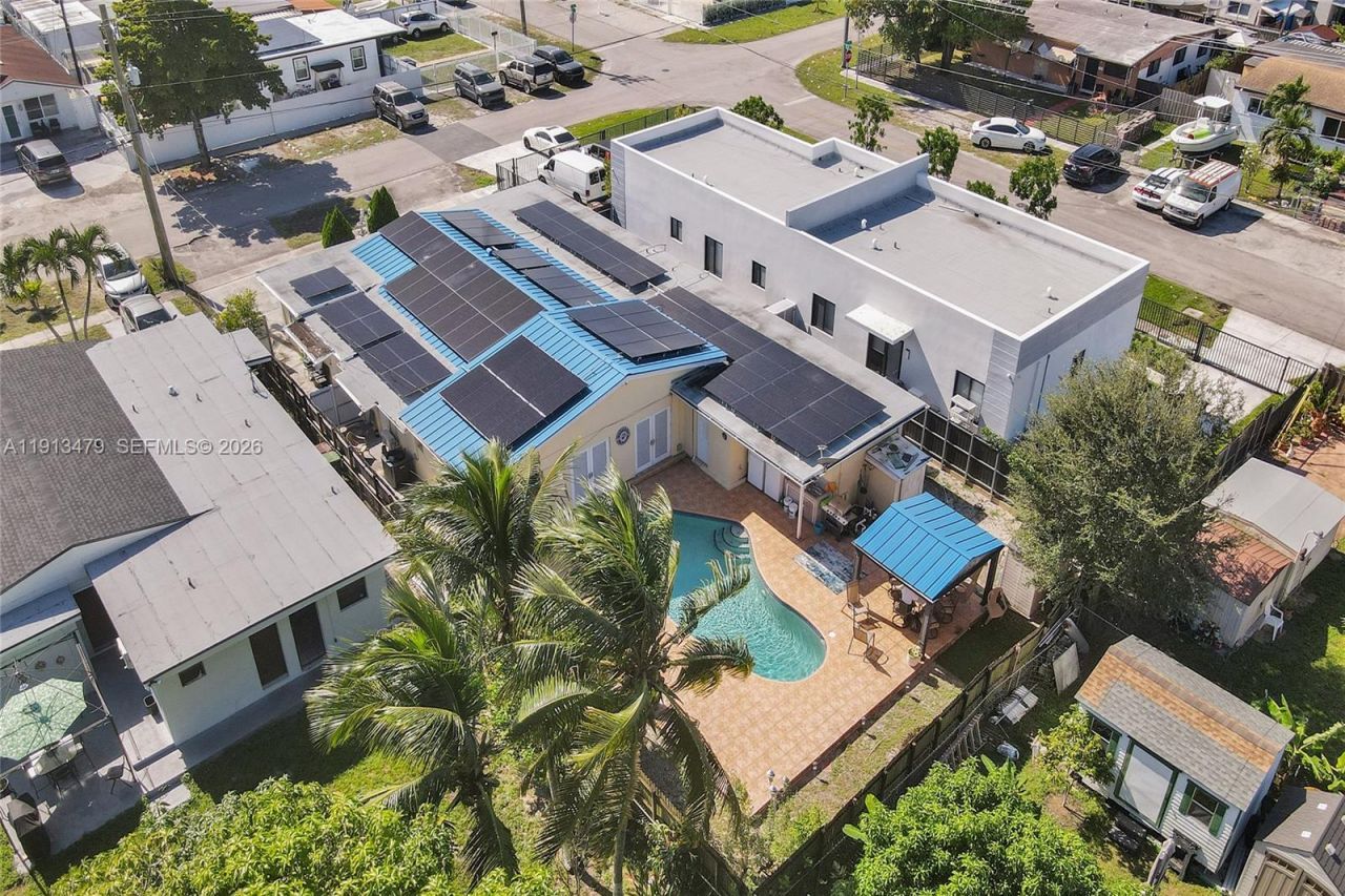 311 E 51st St, Hialeah, FL 33013 Photo