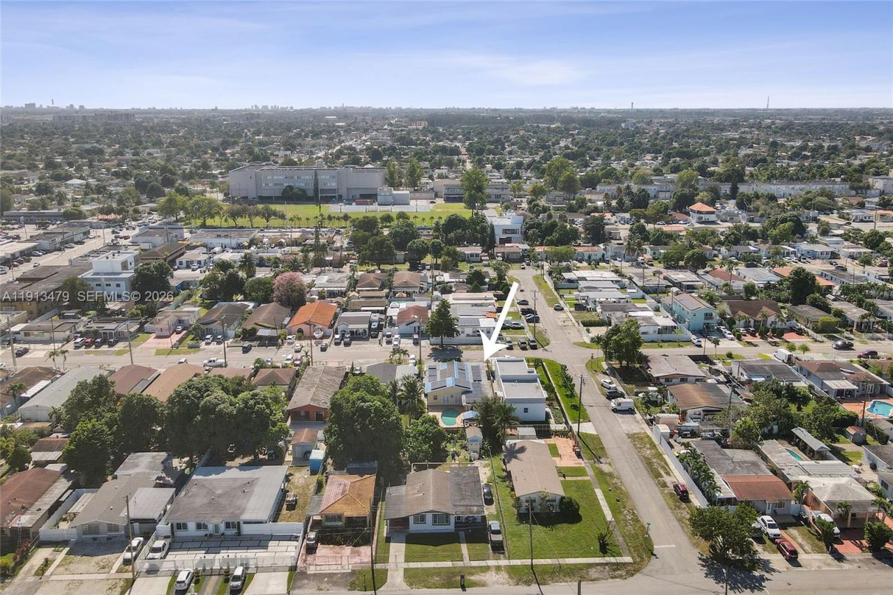 311 E 51st St, Hialeah, FL 33013 Photo