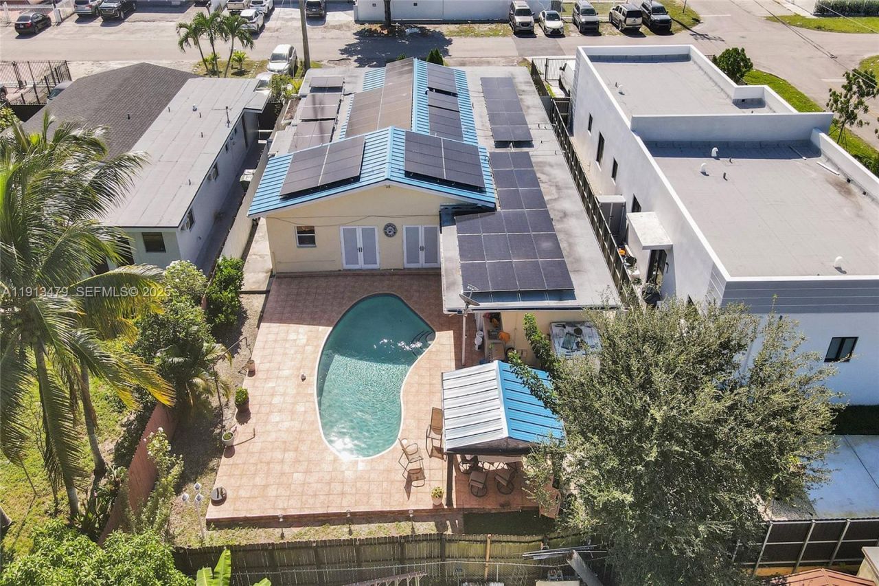 311 E 51st St, Hialeah, FL 33013 Photo