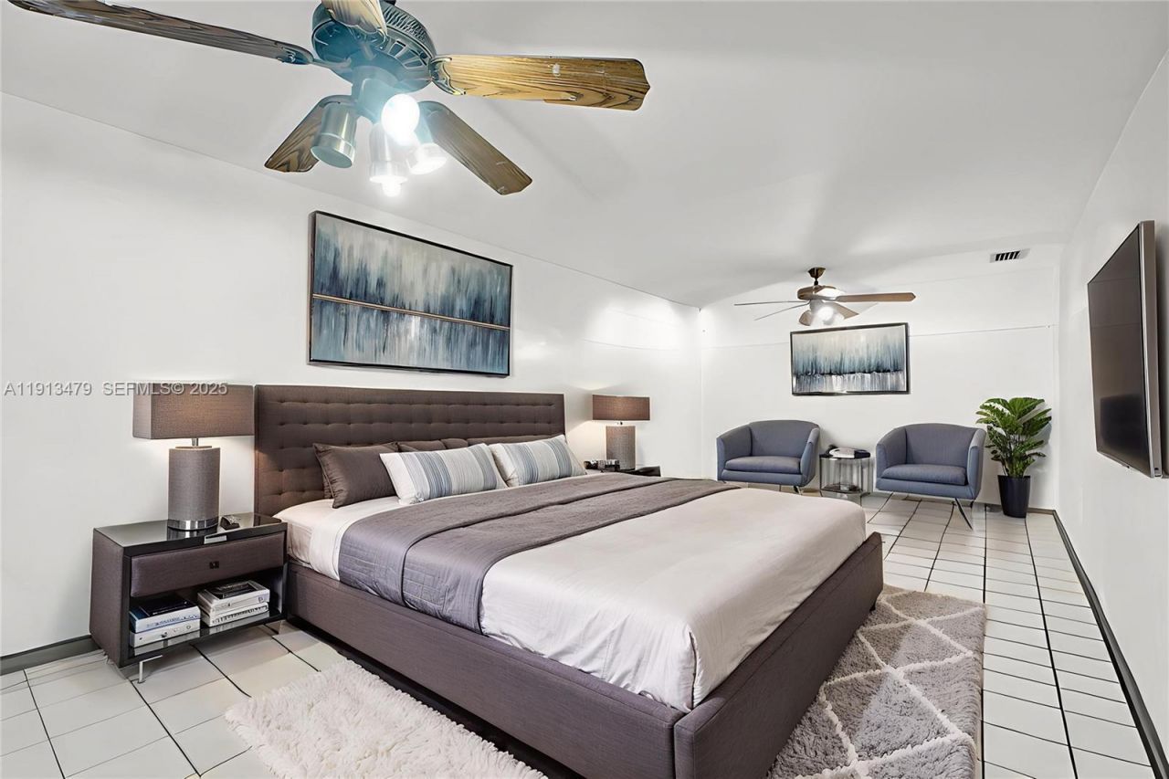 311 E 51st St, Hialeah, FL 33013 Photo