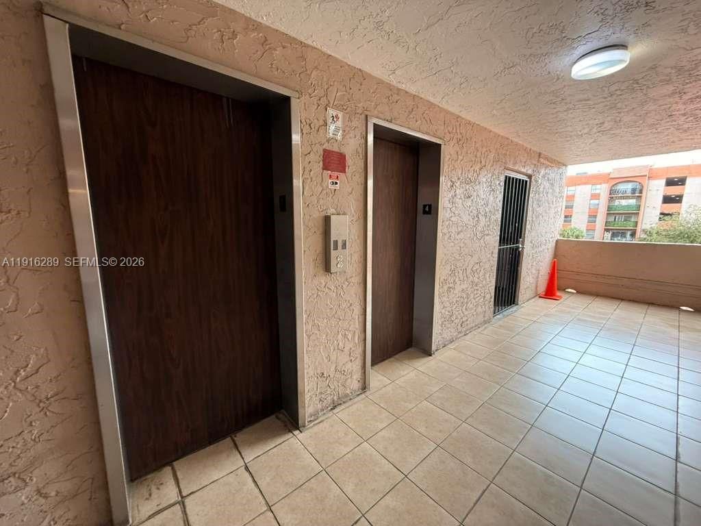 5201 NW 7th St, Unit 405, Miami, FL 33126 Photo