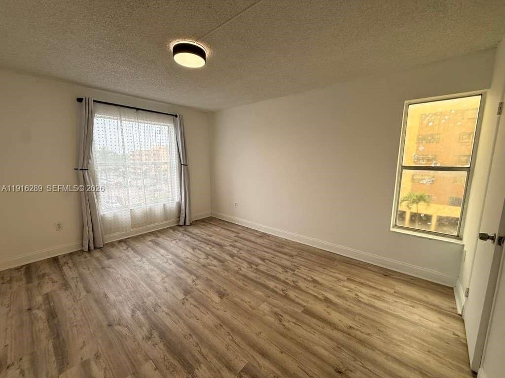 5201 NW 7th St, Unit 405, Miami, FL 33126 Photo