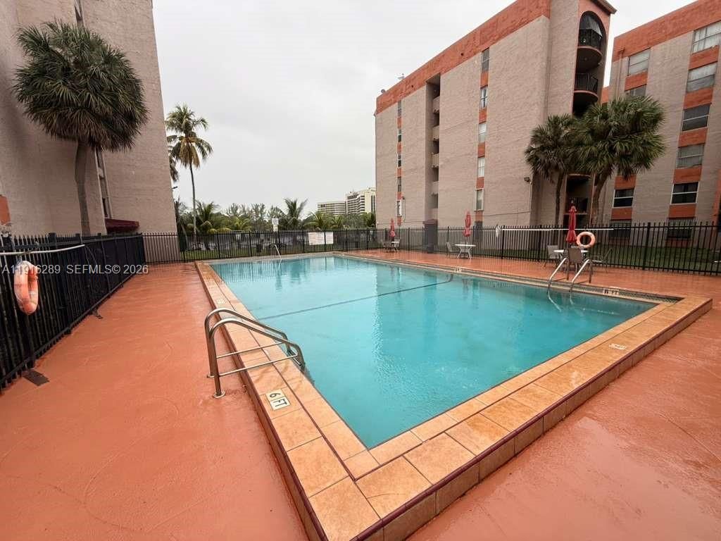 5201 NW 7th St, Unit 405, Miami, FL 33126 Photo