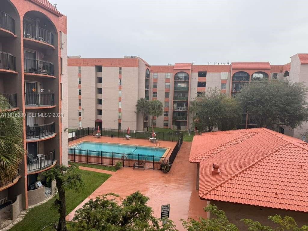 5201 NW 7th St, Unit 405, Miami, FL 33126 Photo