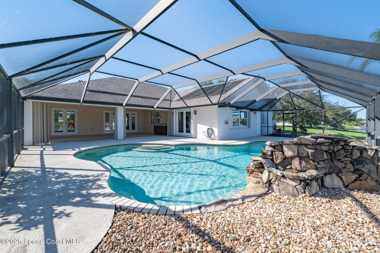 1519 Eagles Circle, Sebastian, FL 32958 Photo