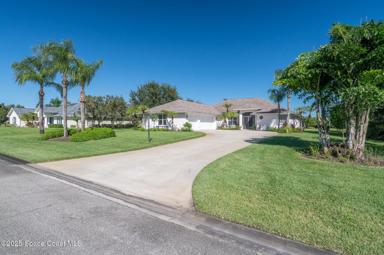 1519 Eagles Circle, Sebastian, FL 32958 Photo