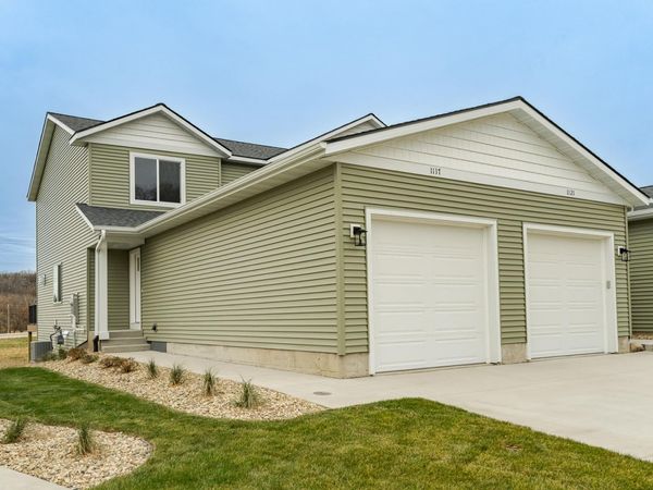1117 Century Village Lane NE, Rochester, MN 55906