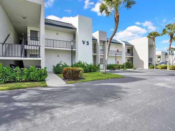 1605 S Us Highway 1, Unit 202v5, Jupiter, FL 33477