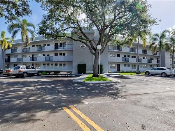 8305 NW 61st St, Unit 209, Tamarac, FL 33321