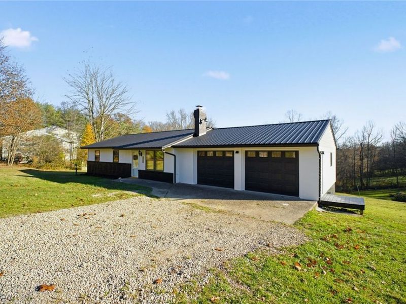 1747 E Airport Road NE, McConnelsville, OH 43756 Photo 5