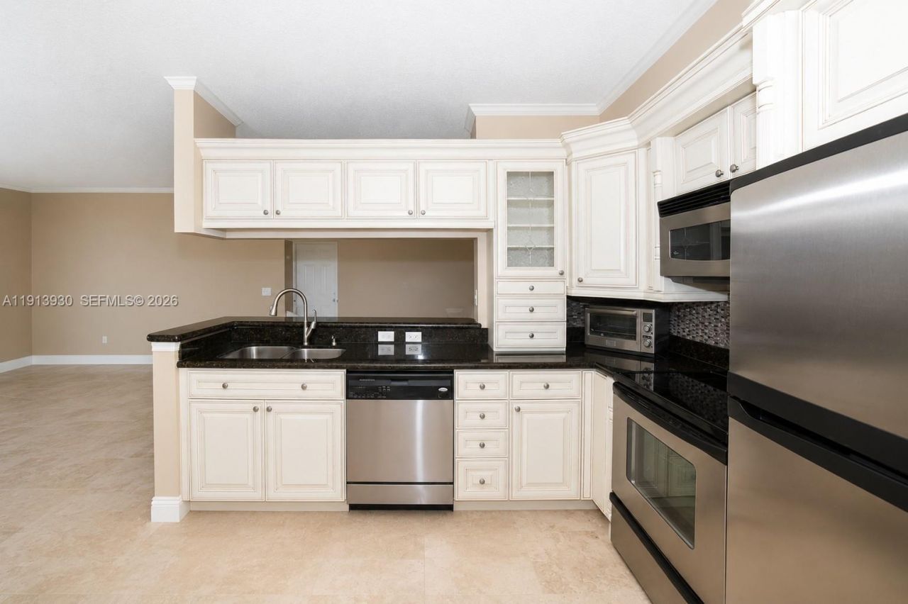 17100 N Bay Rd, Unit 1107, Sunny Isles Beach, FL 33160 Photo