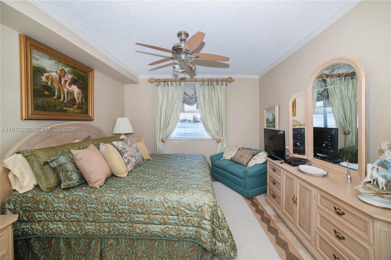 17100 N Bay Rd, Unit 1107, Sunny Isles Beach, FL 33160 Photo