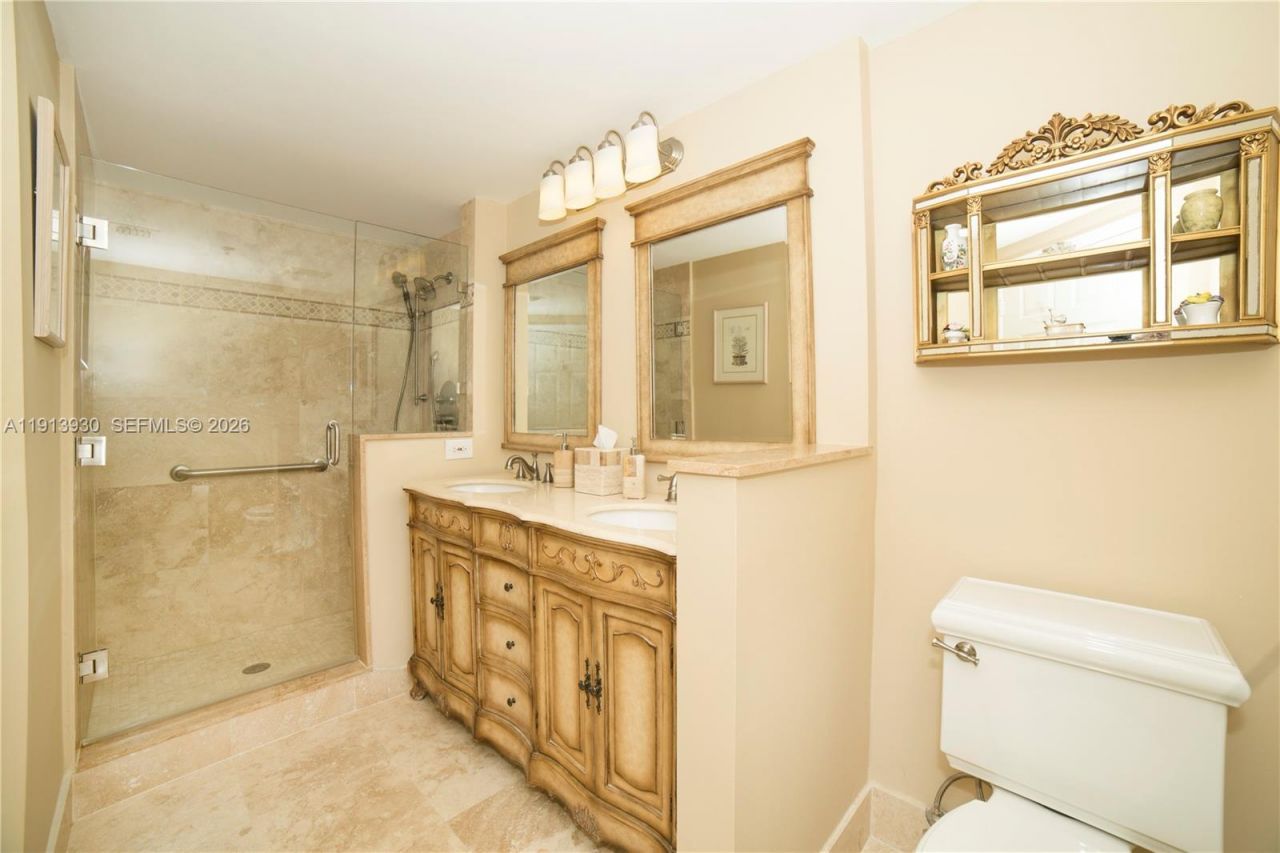 17100 N Bay Rd, Unit 1107, Sunny Isles Beach, FL 33160 Photo