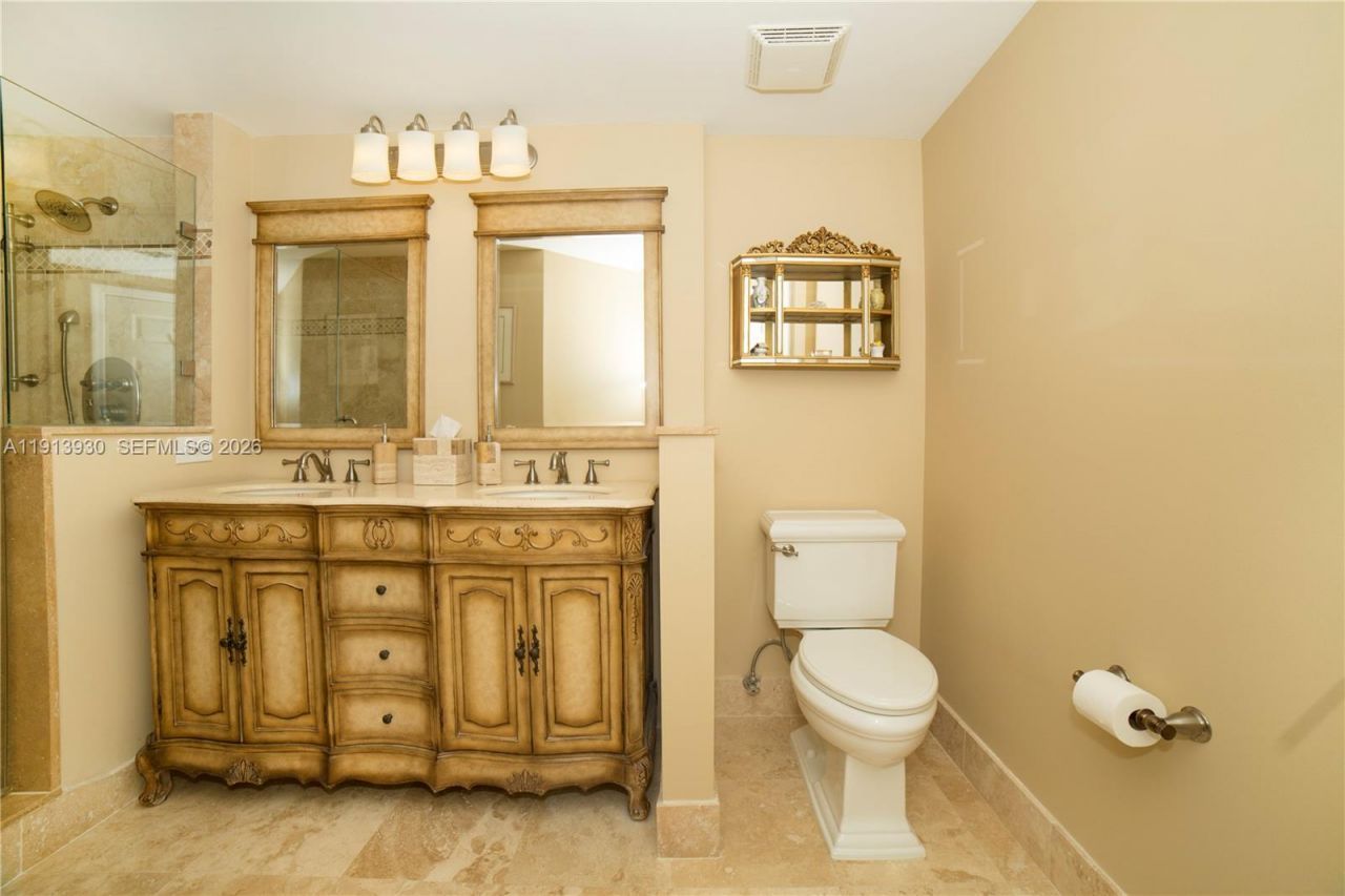 17100 N Bay Rd, Unit 1107, Sunny Isles Beach, FL 33160 Photo