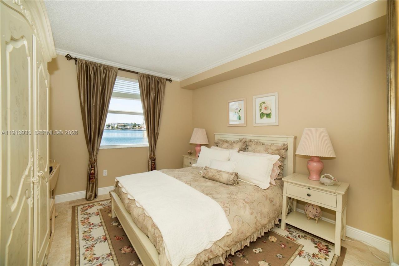 17100 N Bay Rd, Unit 1107, Sunny Isles Beach, FL 33160 Photo