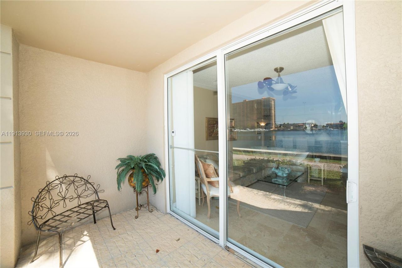 17100 N Bay Rd, Unit 1107, Sunny Isles Beach, FL 33160 Photo