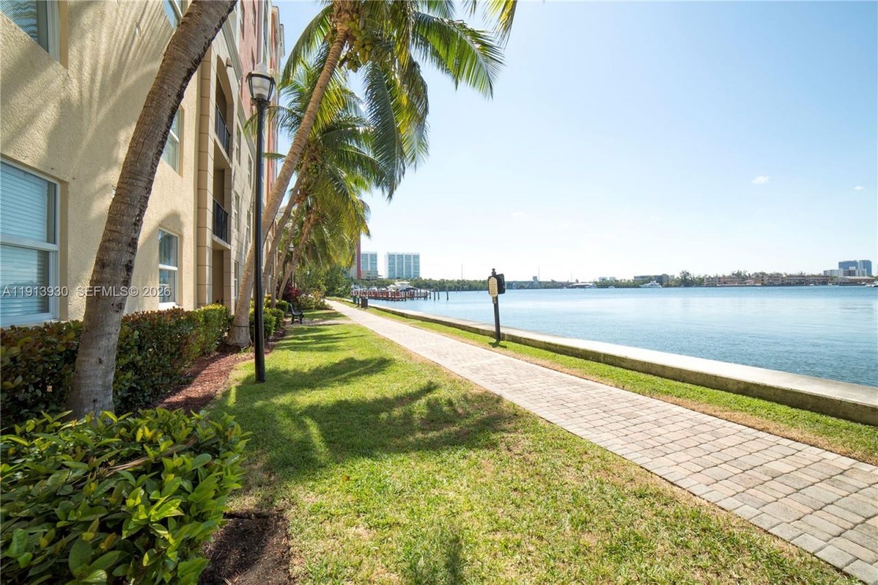 17100 N Bay Rd, Unit 1107, Sunny Isles Beach, FL 33160 Photo