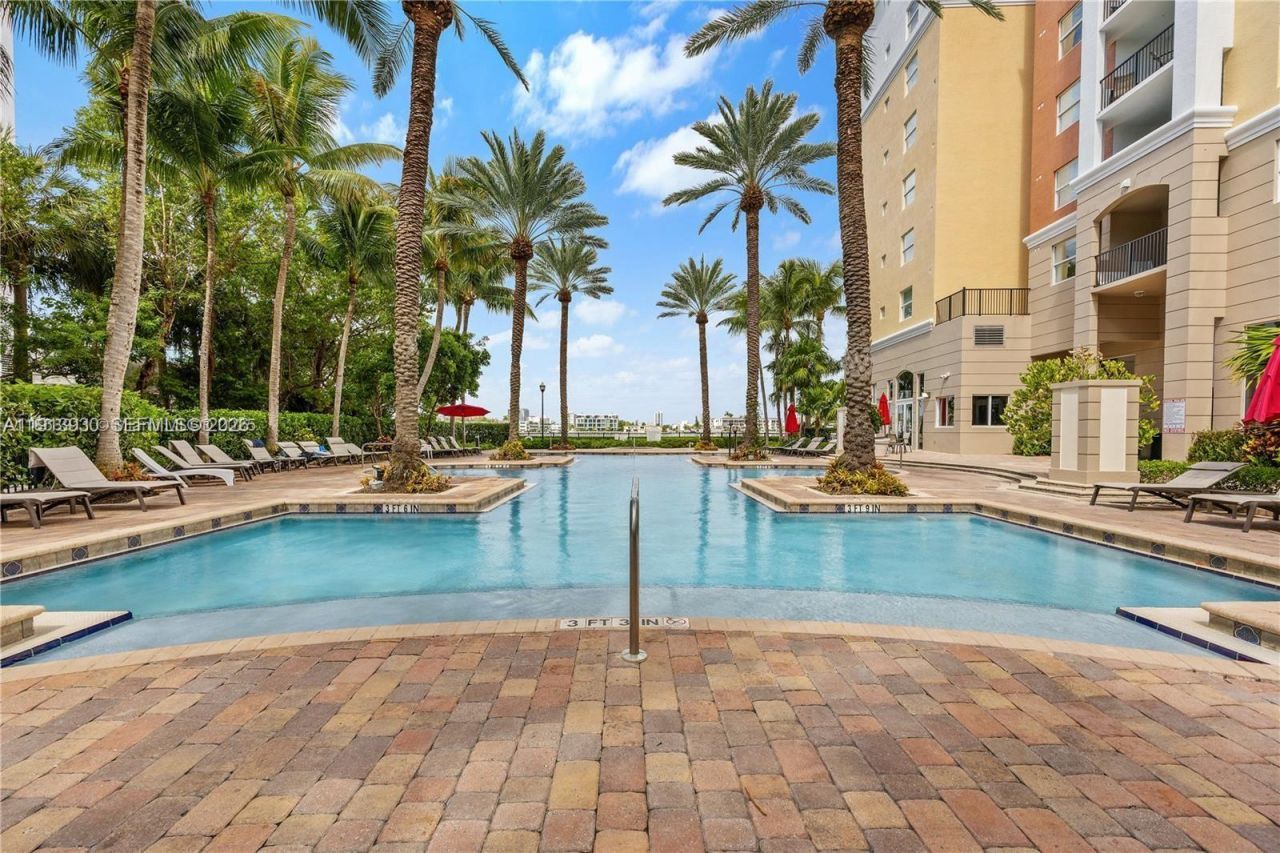 17100 N Bay Rd, Unit 1107, Sunny Isles Beach, FL 33160 Photo