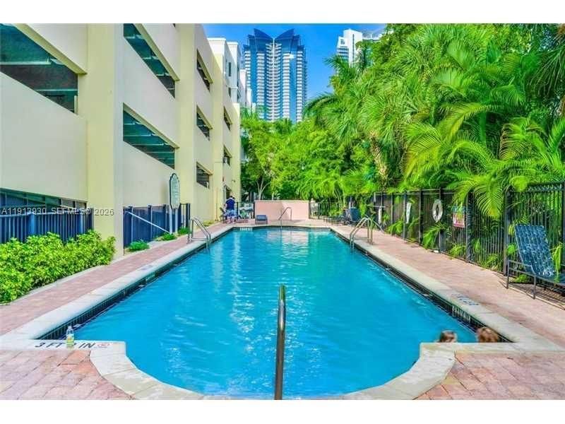 17100 N Bay Rd, Unit 1107, Sunny Isles Beach, FL 33160 Photo