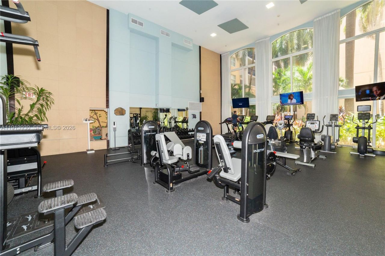 17100 N Bay Rd, Unit 1107, Sunny Isles Beach, FL 33160 Photo