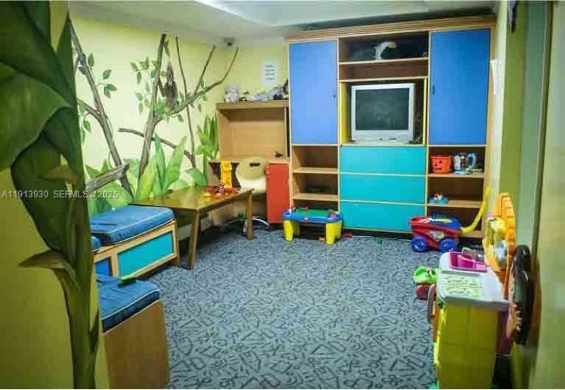 17100 N Bay Rd, Unit 1107, Sunny Isles Beach, FL 33160 Photo