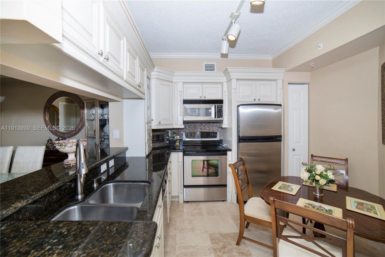17100 N Bay Rd, Unit 1107, Sunny Isles Beach, FL 33160 Photo