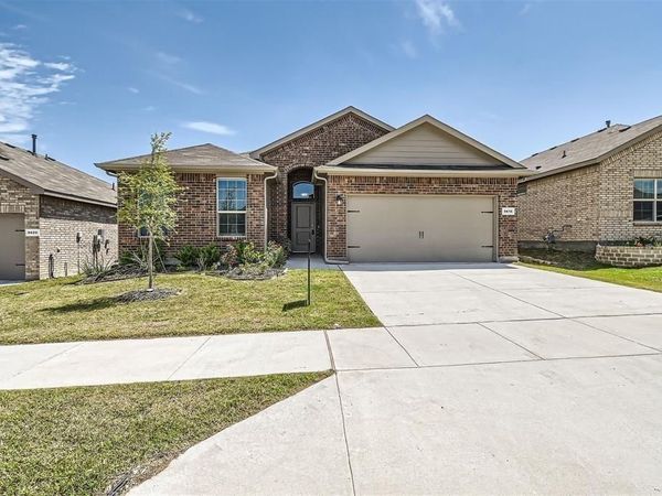 8616 Caldera Lane, Fort Worth, TX 76131