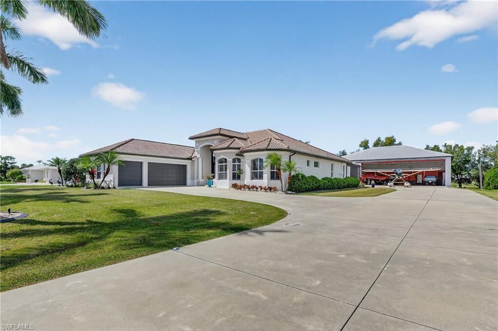 18741 Crosswind Ave, North Fort Myers, FL 33917 Photo