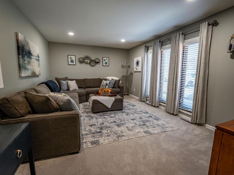 94 Applewood Drive , Chillicothe, OH 45601 Photo 3