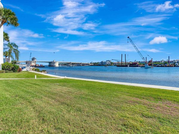 1542 Jupiter Cove Drive, Unit 104, Jupiter, FL 33469