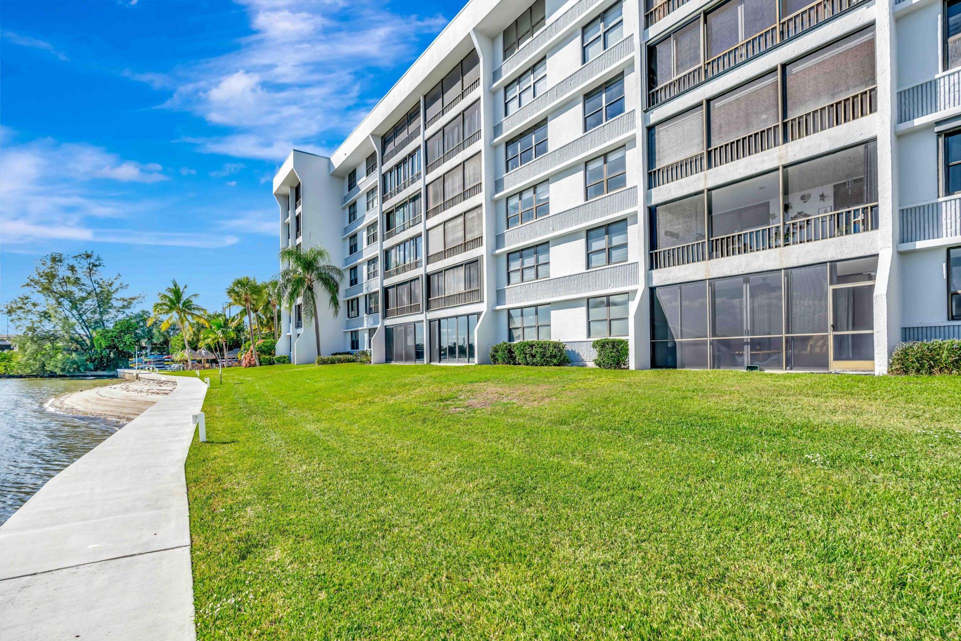 1542 Jupiter Cove Drive, Unit 104, Jupiter, FL 33469 Photo