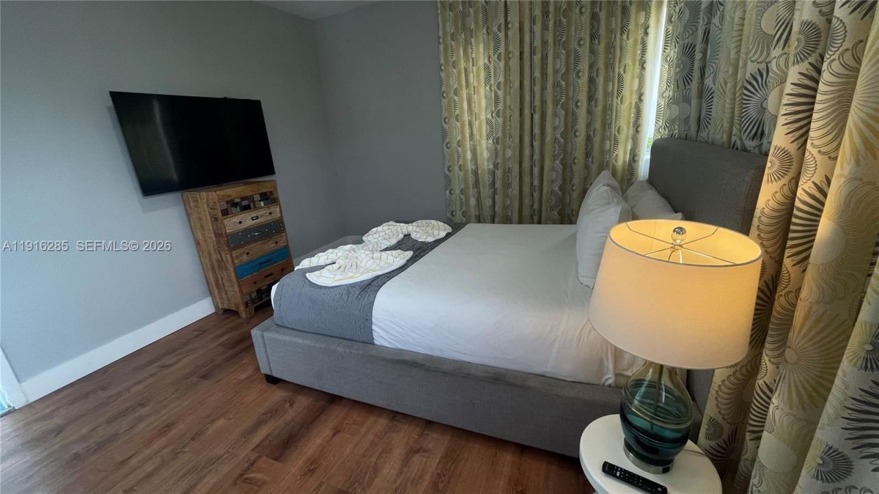 8100 Harding Ave, Unit 508, Miami Beach, FL 33141 Photo