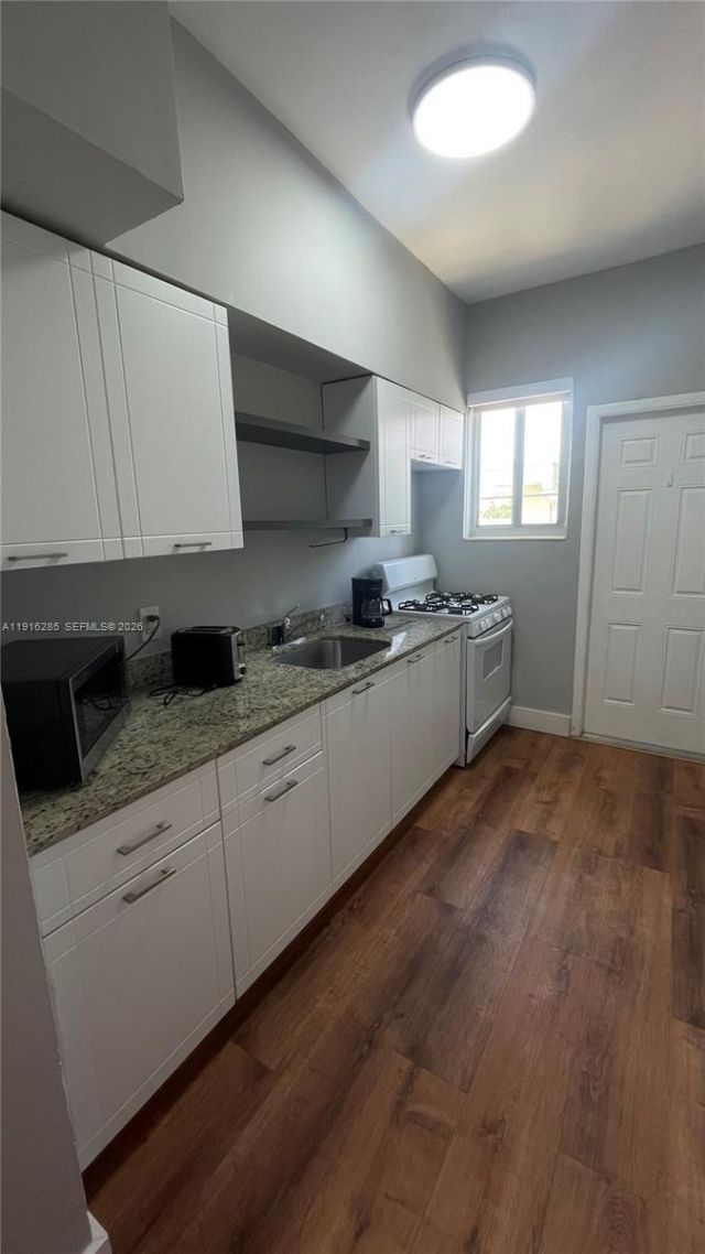 8100 Harding Ave, Unit 508, Miami Beach, FL 33141 Photo