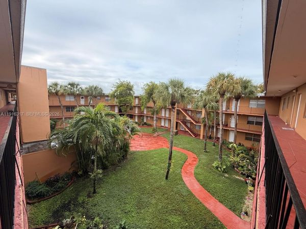 1280 W 54th St, Unit 316b, Hialeah, FL 33012