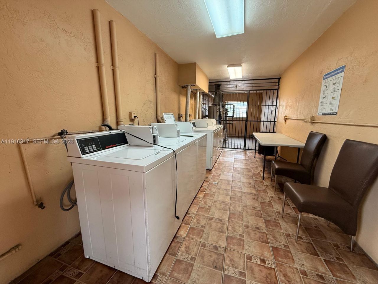 1280 W 54th St, Unit 322B, Hialeah, FL 33012 Photo