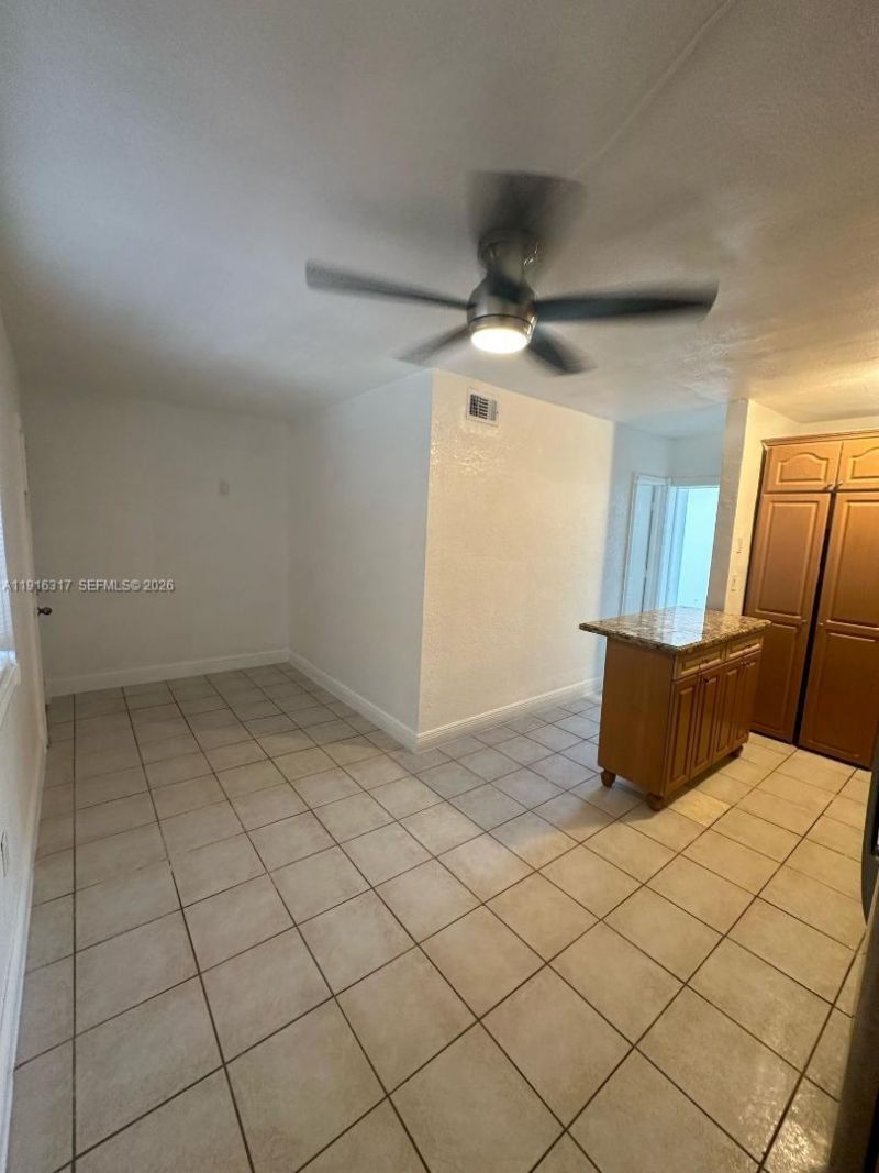 1280 W 54th St, Unit 316b, Hialeah, FL 33012 Photo