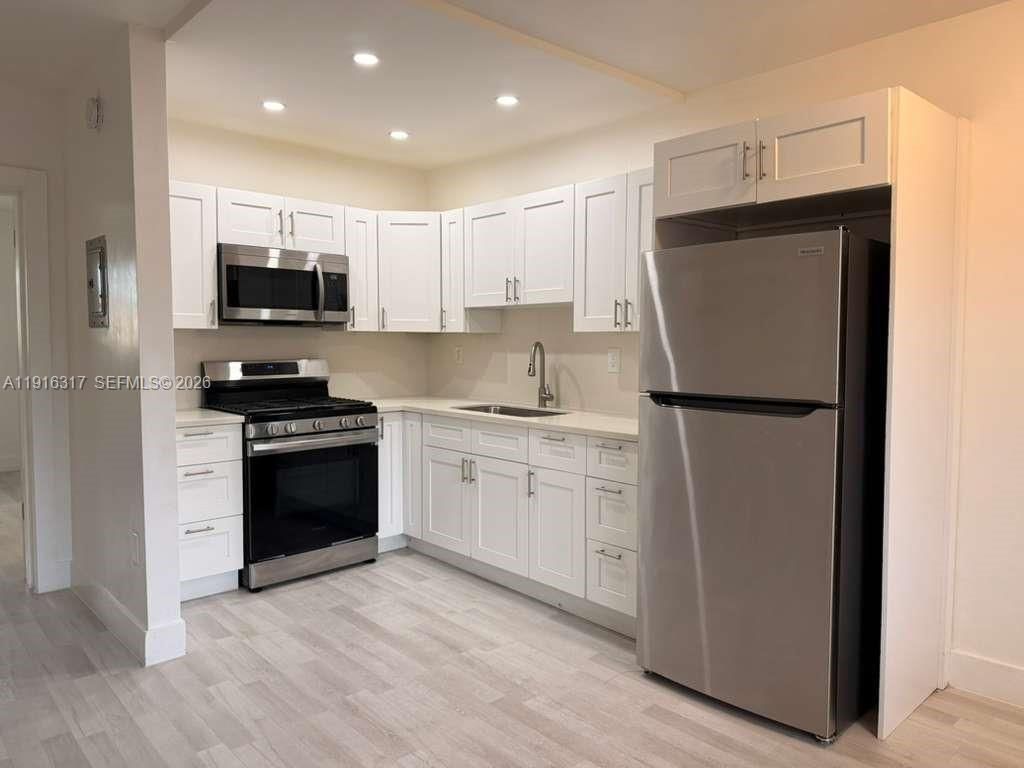 1280 W 54th St, Unit 322B, Hialeah, FL 33012 Photo