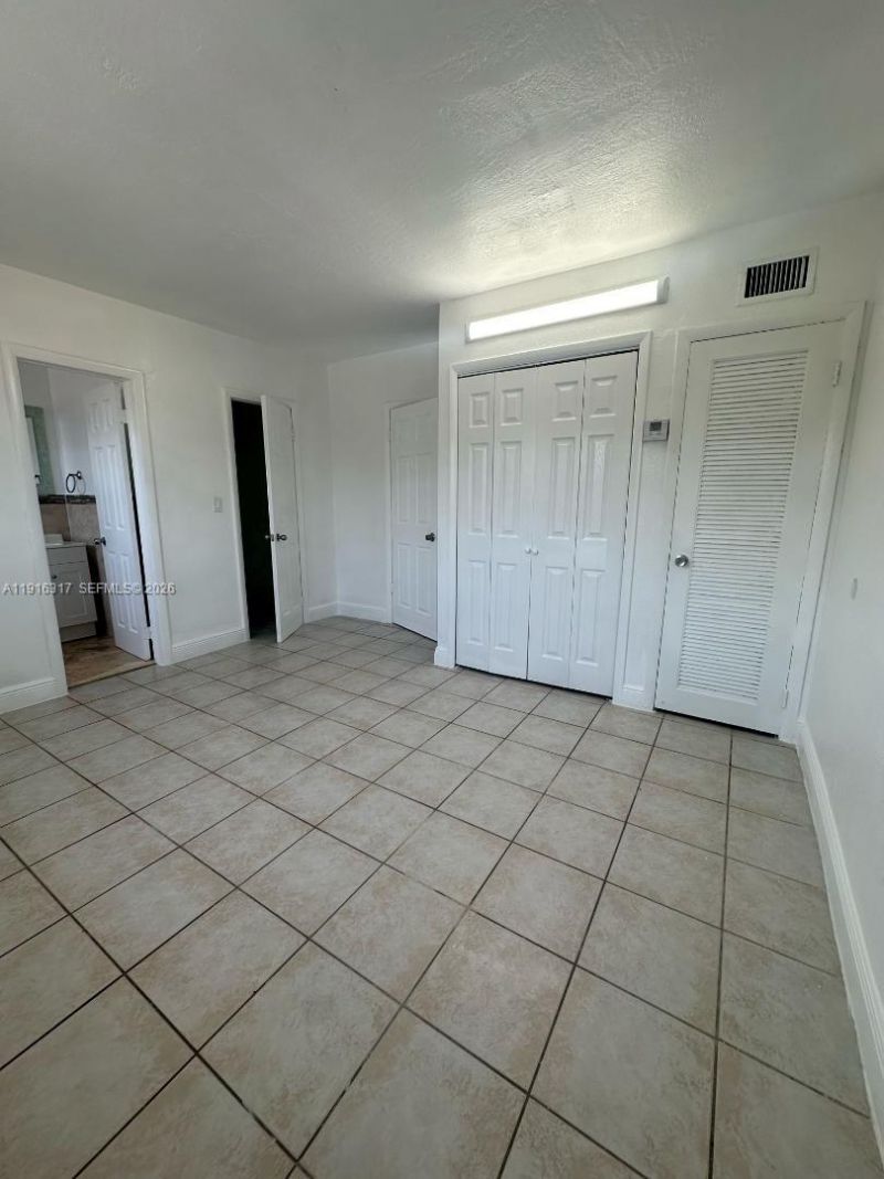 1280 W 54th St, Unit 316b, Hialeah, FL 33012 Photo