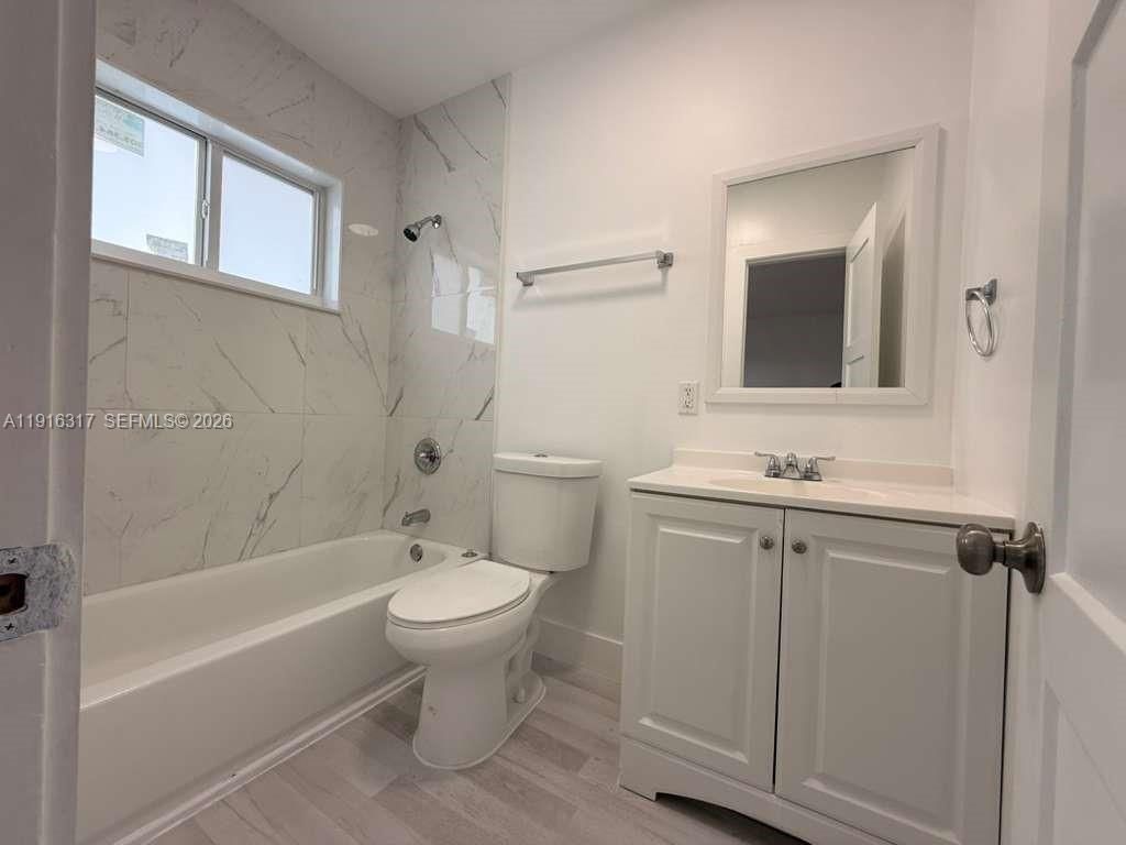 1280 W 54th St, Unit 322B, Hialeah, FL 33012 Photo