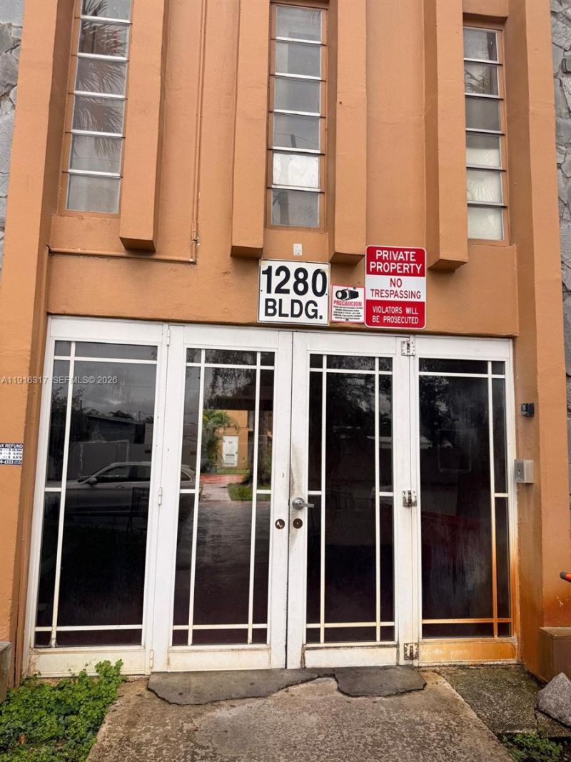 1280 W 54th St, Unit 322B, Hialeah, FL 33012 Photo