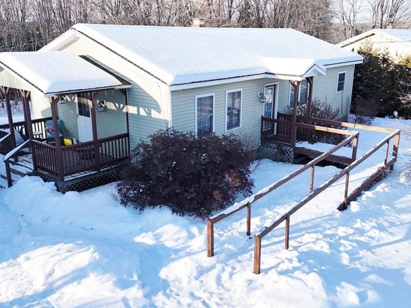 583 Pinehurst Street, Lyndon, VT 05851