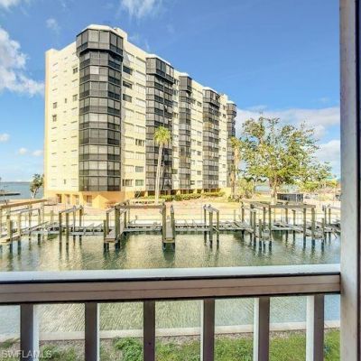 4331 Bay Beach Ln, Unit 152, Fort Myers Beach, FL 33931 Photo