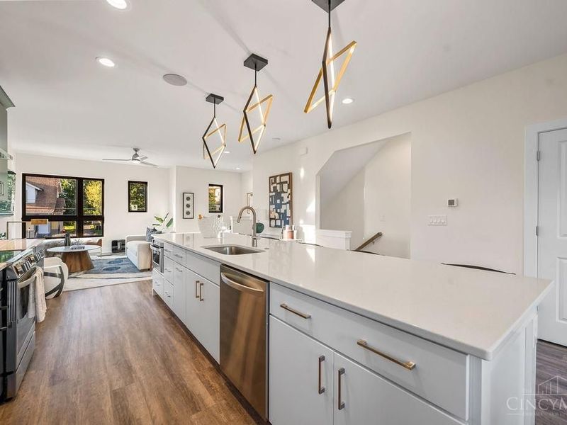 6227 W Station Court Drive, Cincinnati, OH 45224 Photo 7