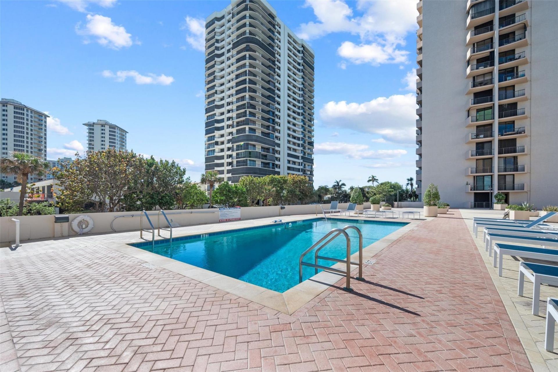 4200 N Ocean Drive, Unit 1-1603, Singer Island, FL 33404 Photo
