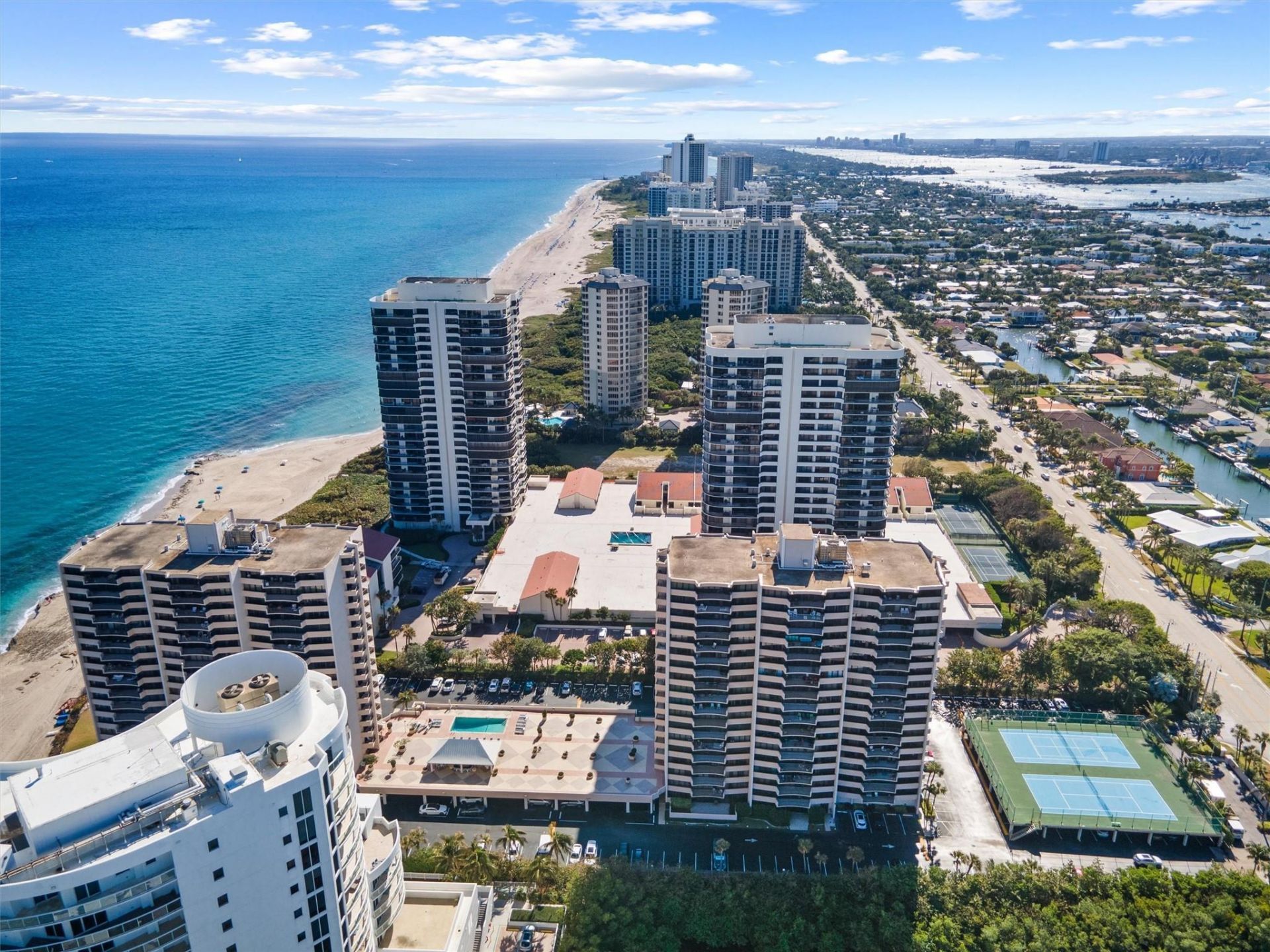 4200 N Ocean Drive, Unit 1-1603, Singer Island, FL 33404 Photo