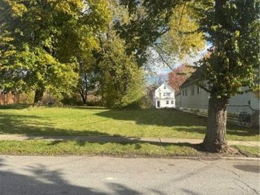147 Kosciuszko Street, Buffalo, NY 14212