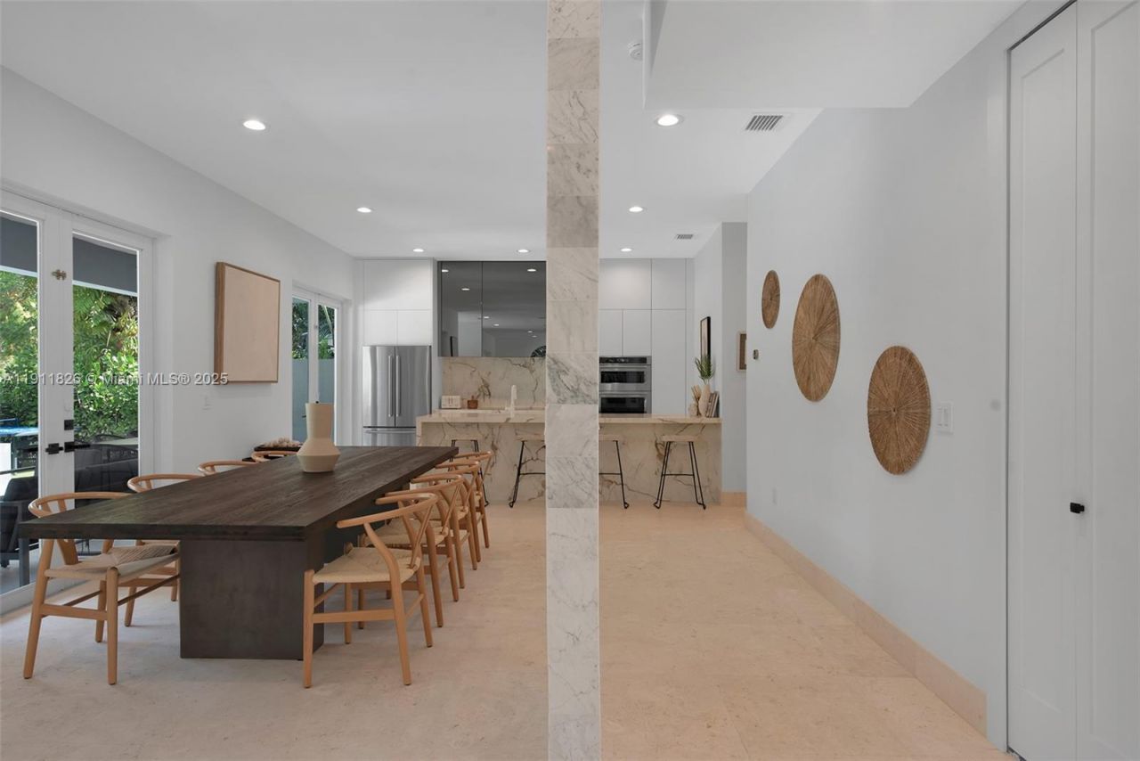 5801 SW 35th St, Miami, FL 33155 Photo